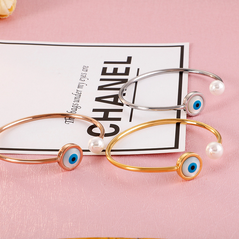 Fashion Devil's Eye Titanium Steel Inlay Opal Bracelets Earrings Necklace display picture 7