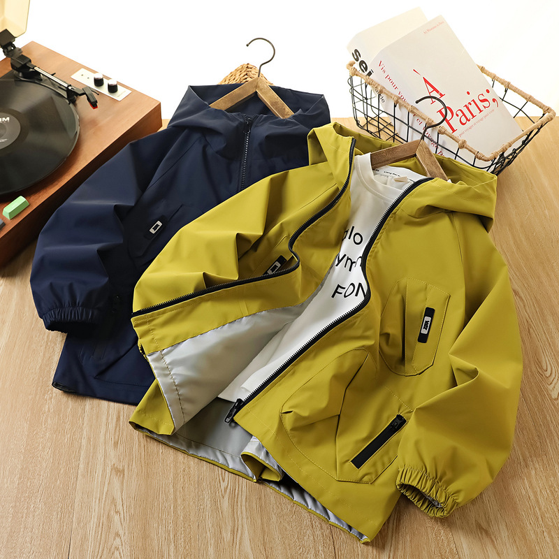 Children's Jackets 2025 Autumn and Winter New Boys' Windproof and Waterproof Jackets Medium and Large Children's Outdoor Jackets