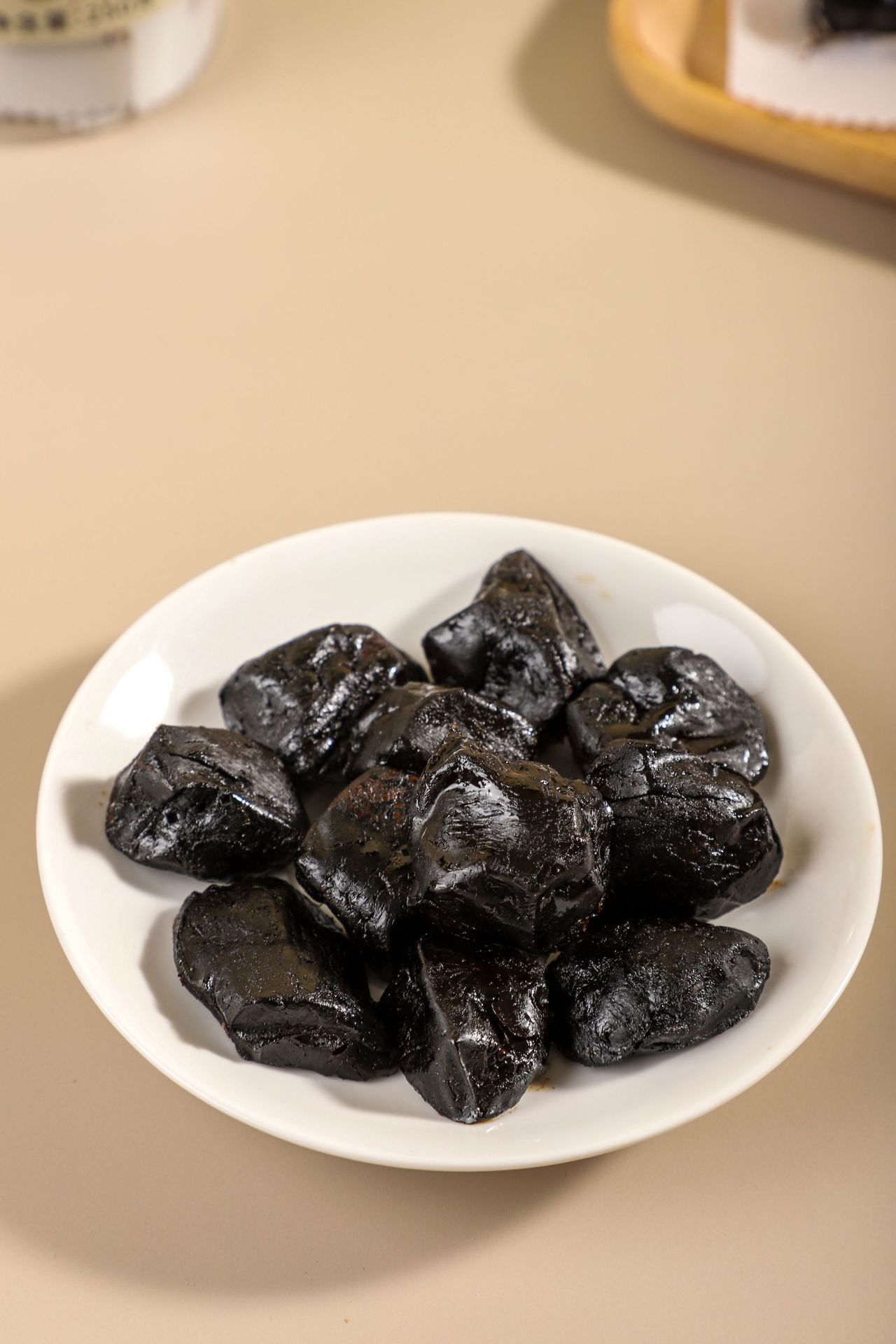 Huang Jing Bao Zao Nine-Steamed Polygonatum with Pitted Jujube 100g Ready-to-Eat Herbal Snack key features