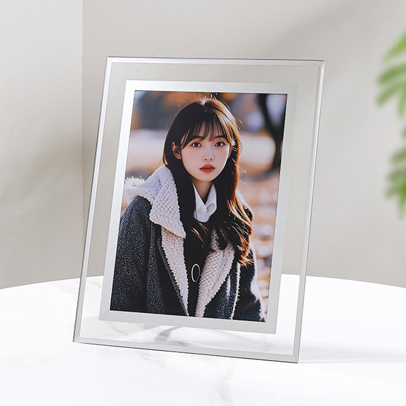 Minimalist Glass Photo Frame Display Stand 10inch Empty Frame High-End Feel 56-Inch 7inch 8inch A4 Photo Frame Crystal Photo Frame Wholesale
