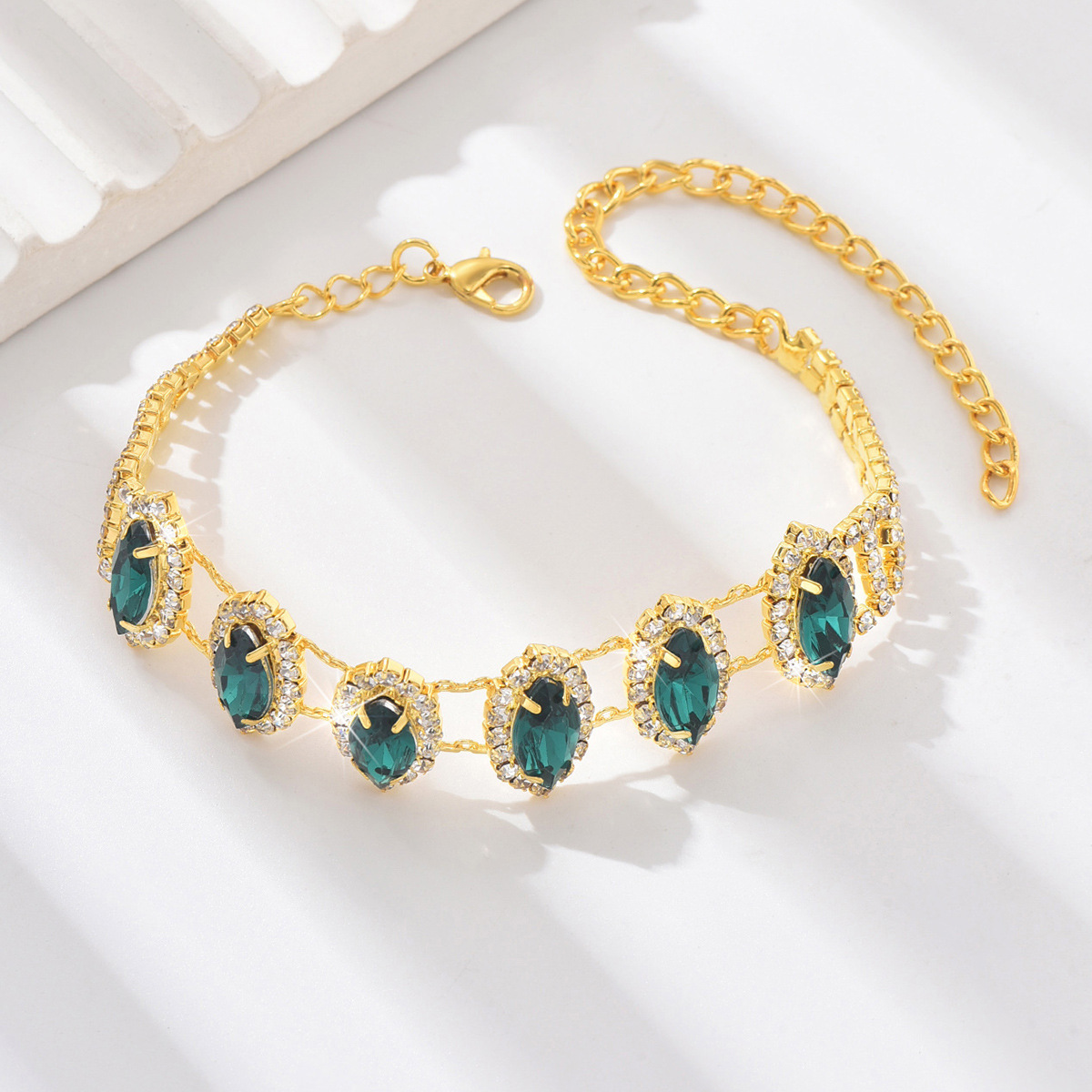 Fábrica directa transfronteriza nuevo temperamento retro esmeralda pulseras de moda moda tacones altos joyas de pie de diamante