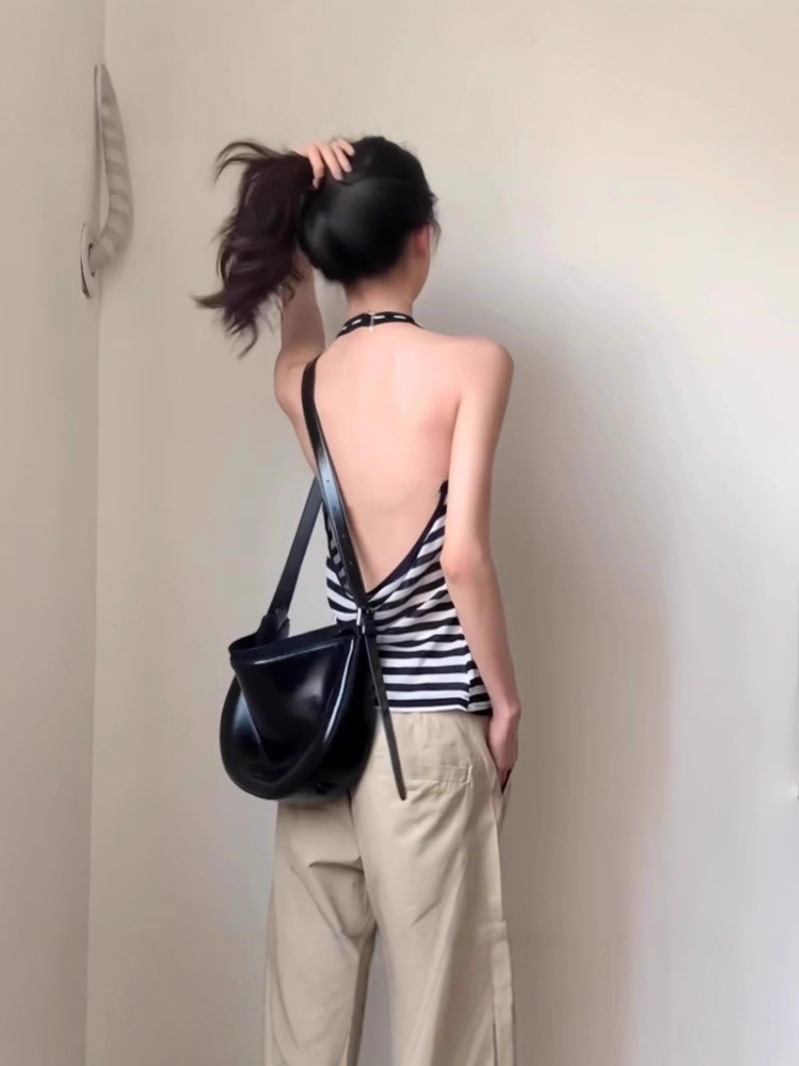 Korean-Style Striped Halter Neck Camisole for Women, Summer 2025 New Model, Thin Slim-Fit Sweet and Spicy Sleeveless Top