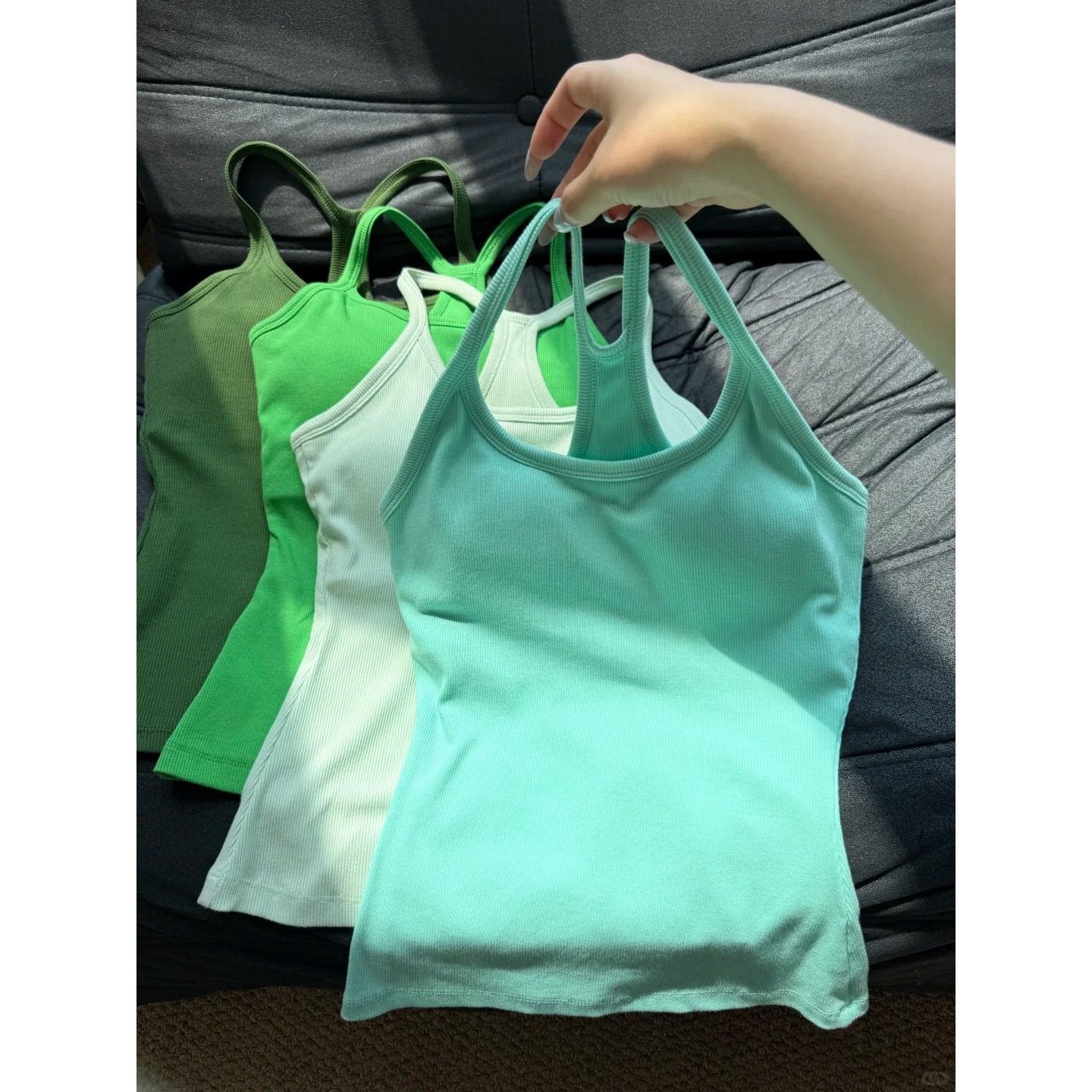 Mint Green U-Shaped Backless Camisole for Women, Fitness Yoga Top, Refreshing Bright Color, Summer Small Size Vest with Chest Pads