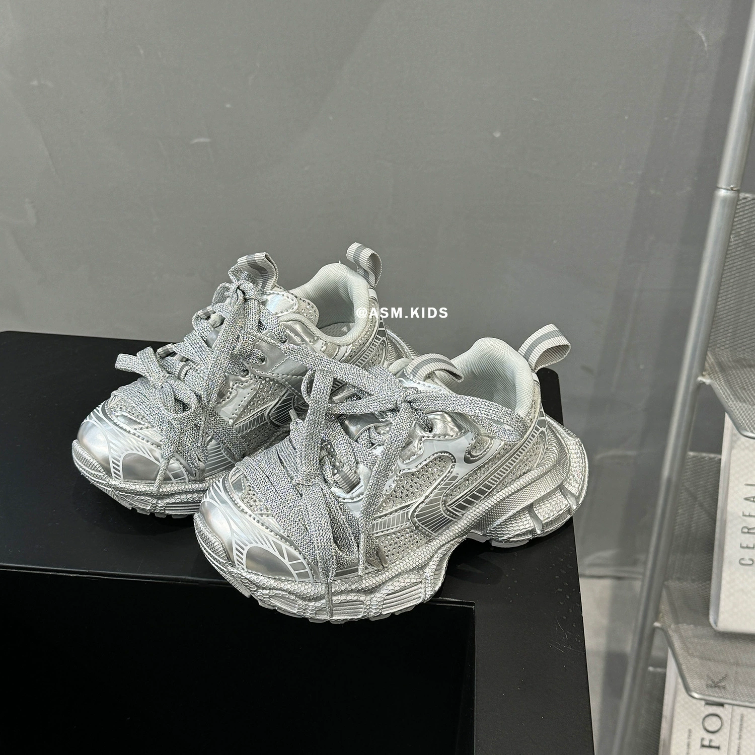 2024 Осенняя новая детская обувь Детская звездная стразы