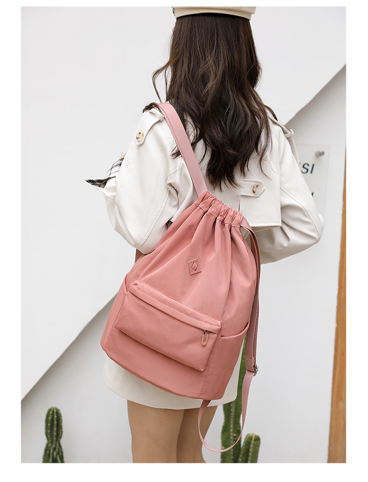 Cross-border exclusive new women's fashionable and trendy backpack, water-resistant large-capacity sports and fitness bag, travel schoolbag undefined
