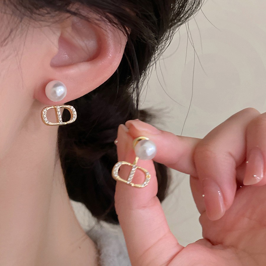 Aguja de plata, perla, circón, borla, pendientes de moda, lujo ligero, pendientes de alta gama, pendientes de todo fósforo exquisitos de nicho, mujeres al por mayor