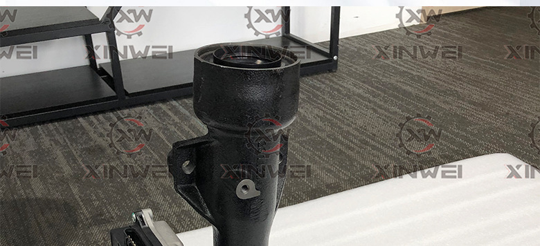 Suitable for Toyota Land Cruiser LC200 front differential assembly 41110-60B91 bracket assembly