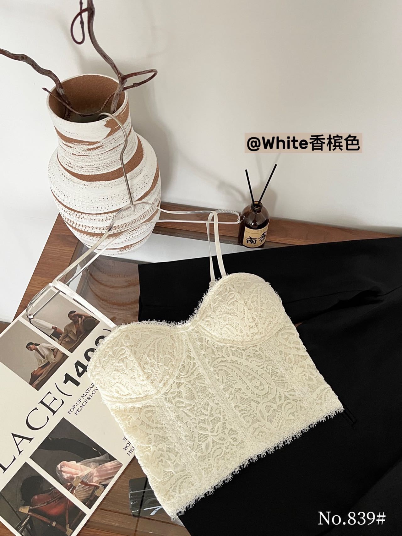 Nueva camisola de encaje francés para mujer con cojín fijo en el pecho, ropa interior libre, ropa interior exterior, chaleco delgado y versátil