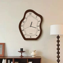 中古风桌面时钟复古座钟2025新款创意玄关钟表挂墙客厅玄关摆件钟