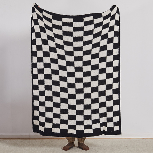 Customized black and white checkerboard plaid blanket sofa cover blanket half-velvet office nap nap air-conditioned children's blanket