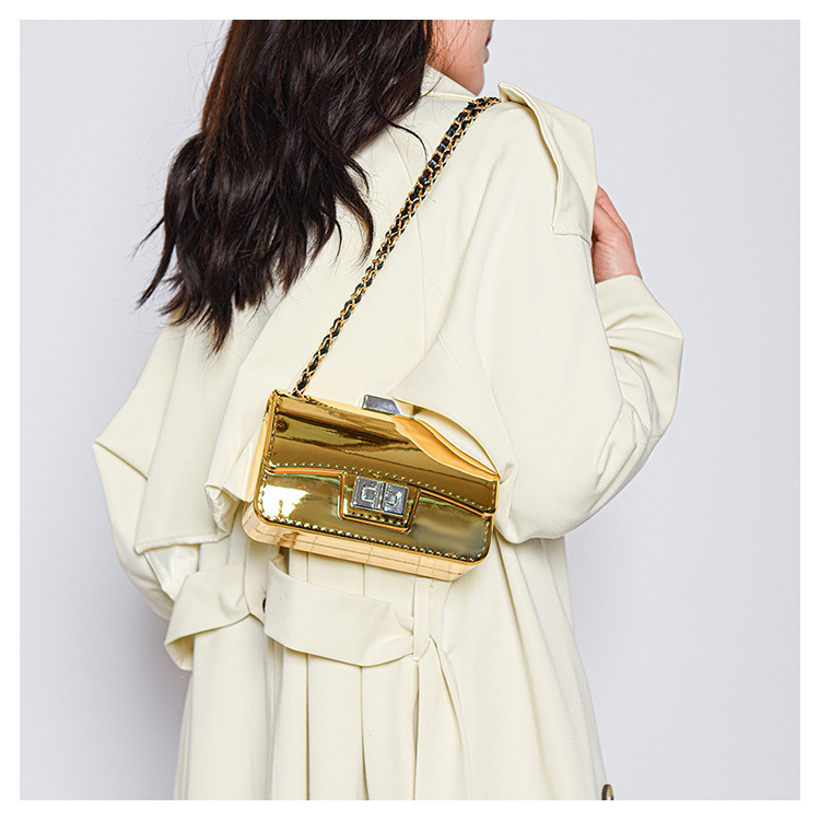 Ženska torba za rame, mala četvrtasta torba s lancem_voghion.com