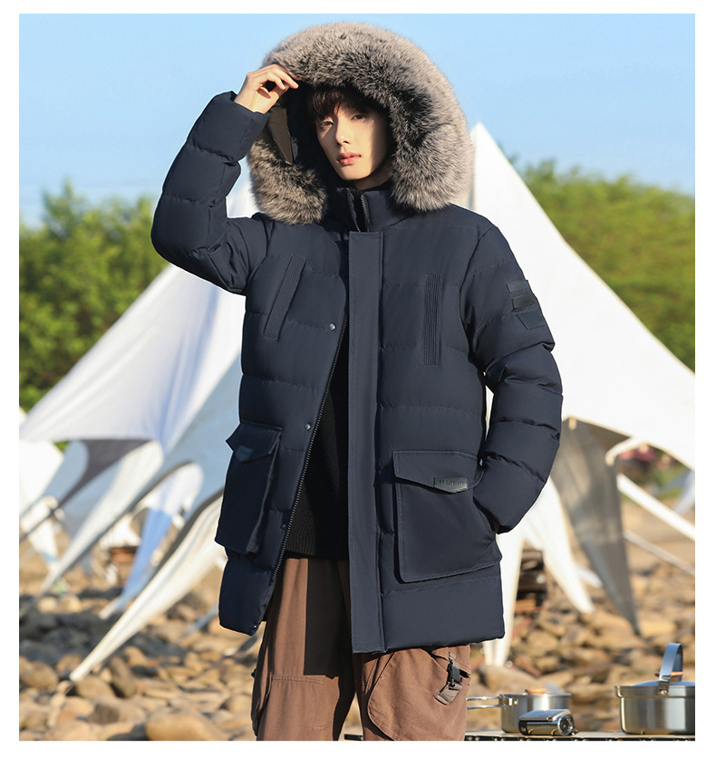 Große, mit Baumwolle gefütterte Jacke für Herren mit abnehmbarer Kapuze und großem Pelzkragen._voghion.com