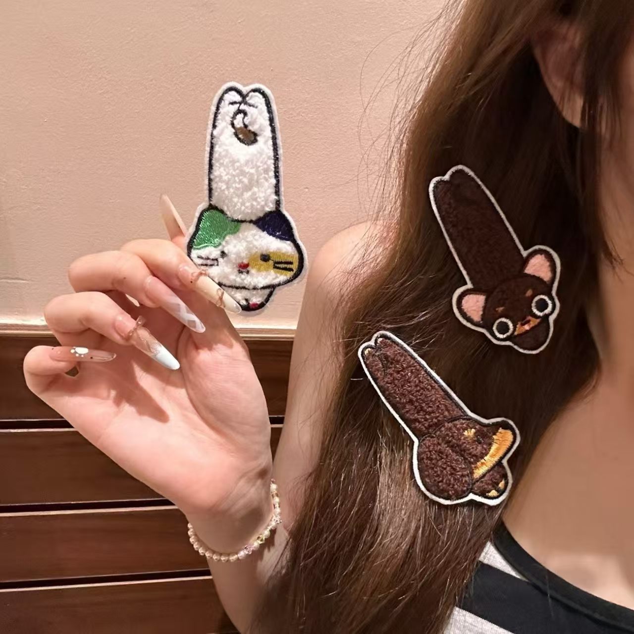 Cartoon calico cat, dachshund, and Chihuahua animal-themed magic tape, soft and cute, suitable for girls, seamless, for styling short hair and bangs