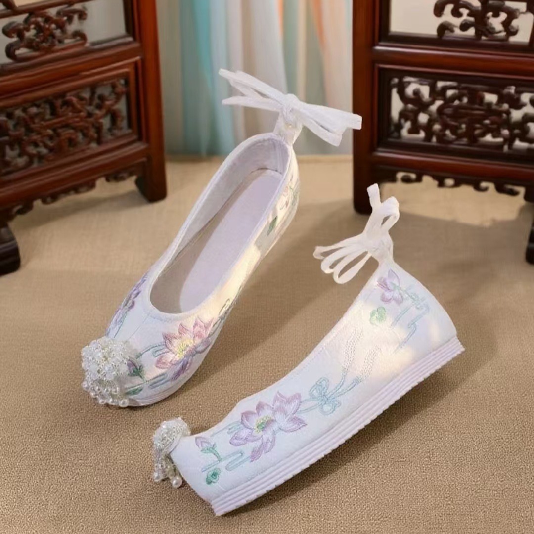 弓鞋 汉服鞋 单鞋/棉鞋  古装古风秋冬季女翘头绣花布鞋
