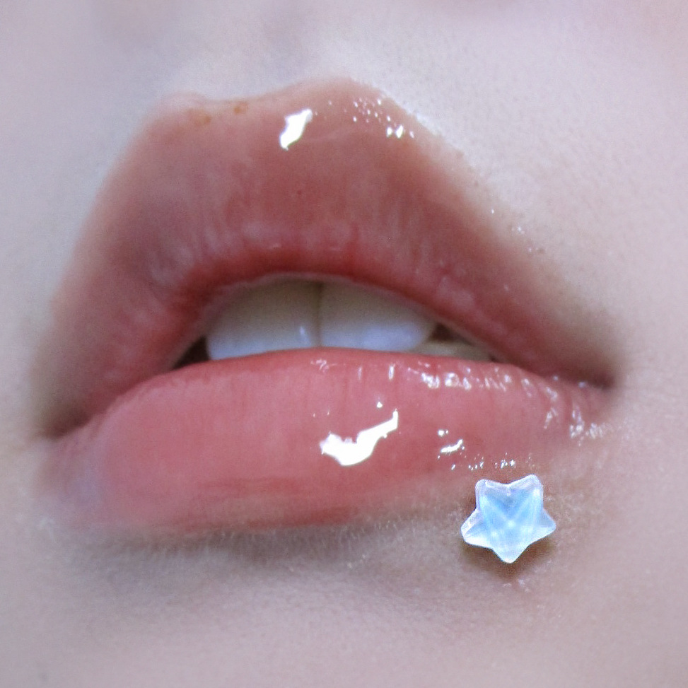 Pointed labret stud close-up product detail