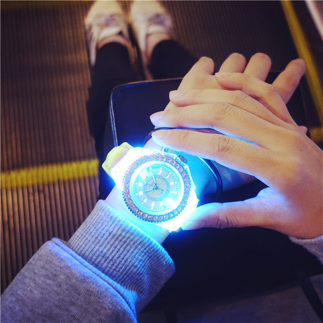 Luminous luminous personality rhinestone led Harajuku Korean fashion trend men and women students couple jelly quartz watch_voghion.com