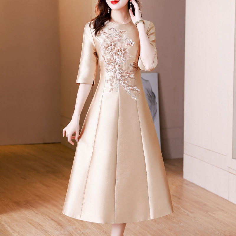 Blx9569 Young Mother-In-Law Wedding Banquet Toast Evening Dress 2025 Autum Heavy Embroider Sequin Dress