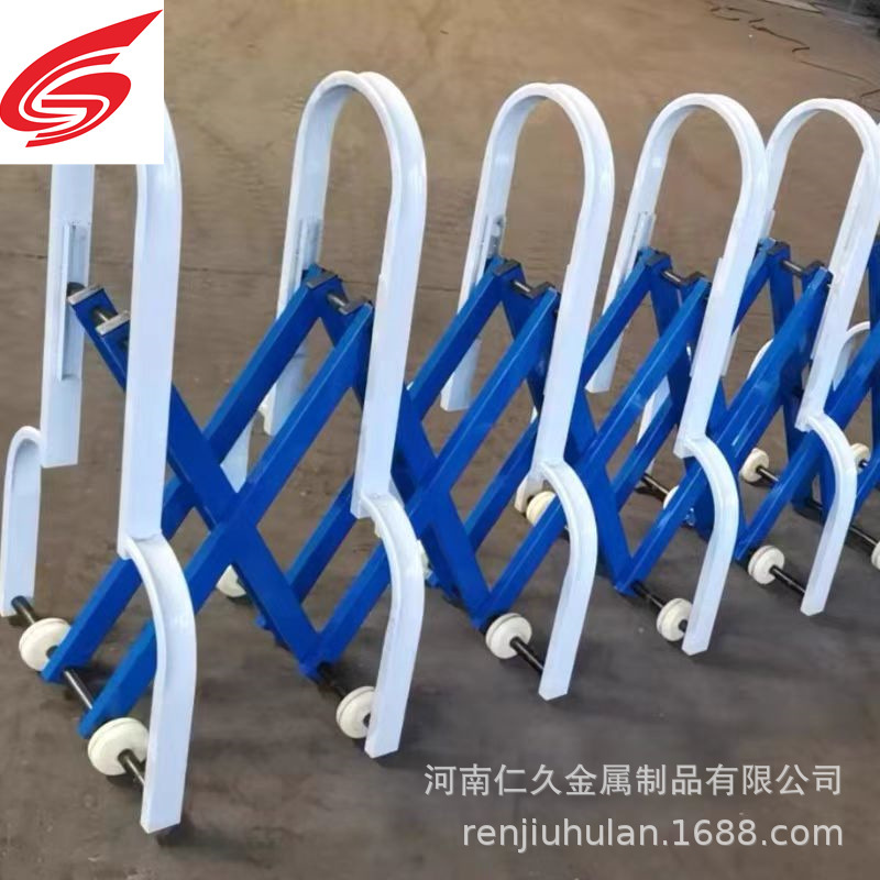 高速伸缩移动围栏可推拉可折叠栏杆道路中央活动路障现货销售