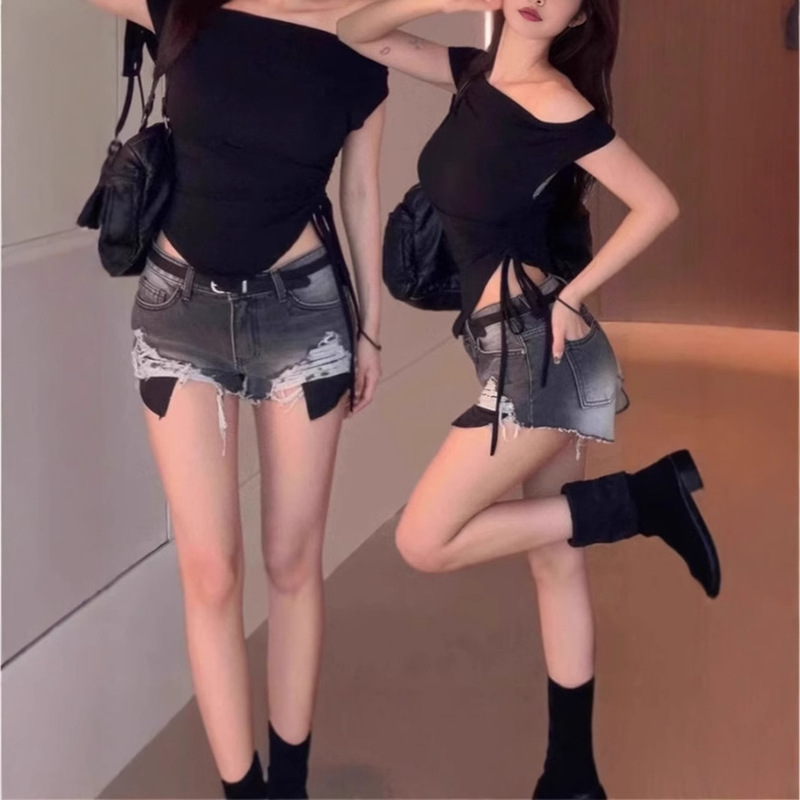 Korean-style Rick Denim Shorts Women's Summer 2025 New Mid-low Waist Design Niche Slim-fit Hot Pants