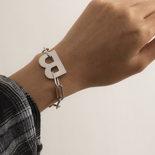 Titanium steel letter bracelet for men in Europe and America, punk versatile fashionable geometric hollow large letter B jewelry