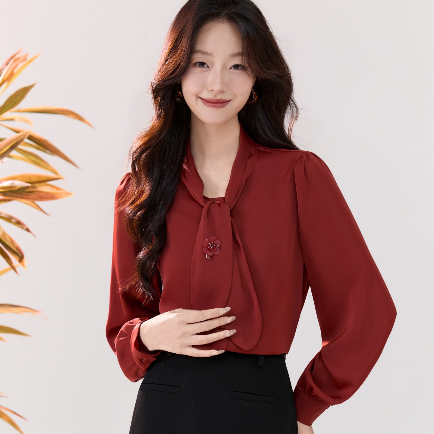 2026 Autumn New Style Bow Tie Chiffon Blouse Women's V-neck Long Sleeve Red Slimming Top 2937