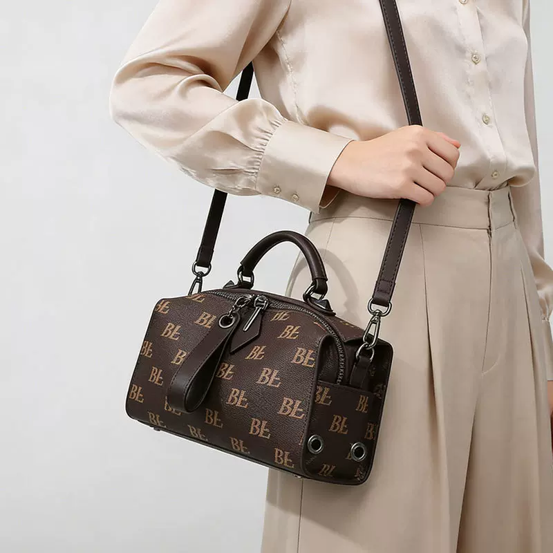 斜挎包时尚复古印花枕头包包大容量手提通勤包高级感简约单肩包女