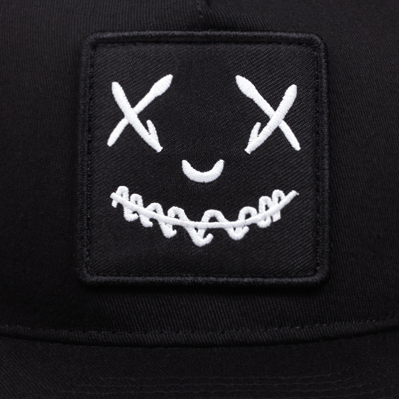 Xiyin comercio exterior caliente temu nuevo sombrero XX sonrisa bordada cuatro estaciones gorras de béisbol de todo fósforo sombreros de moda para hombres y mujeres