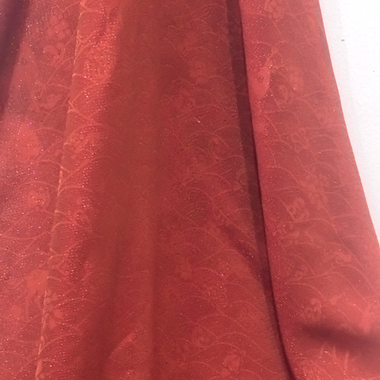 Date red