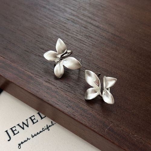 Metal Wire Design Butterfly Earrings for Women - Unique, Light Luxury, High-End, Elegant, Cool Style - 2025 New Arrival