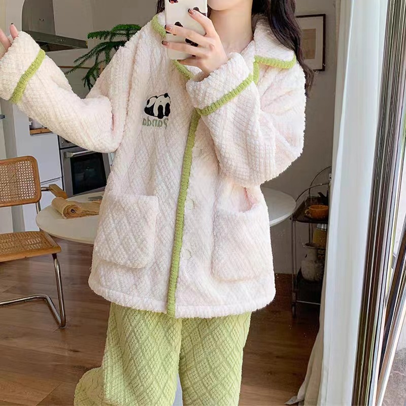 ふわふわもこもこ パジャマセット｜カートゥーン・フランネル・厚手・フリース・パンダ・暖かい・ルームウェア