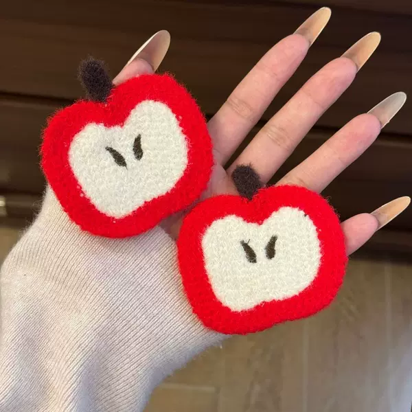 [Autumn and Winter Stuffed Apple Velcro] Red Apple Soft Fufu Girly Sweet Girl Autumn and Winter Atmosphere Headwear