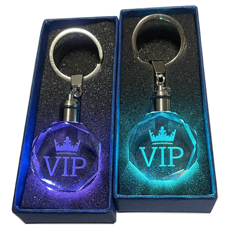 vip标志钥匙扣水晶带灯吊饰徽章企业会员礼物VIP钥匙圈链订图挂件