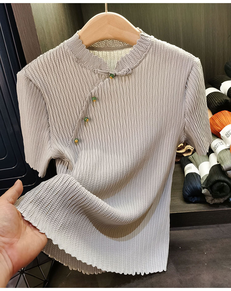 Áo thun nữ ngắn tay cổ đứng cài nút xếp ly phong cách quốc gia — Màu tím nhạt, Màu xám chi tiết 7