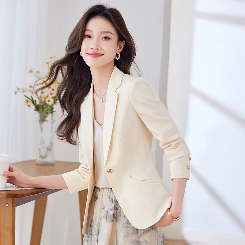 Casual Blazer for Women, Spring and Autumn 2025 New Style, Petite, Elegant, Age-Reducing, High-End, Trendy Blazer Top