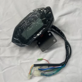 沙滩车;水箱;摩托车配附件