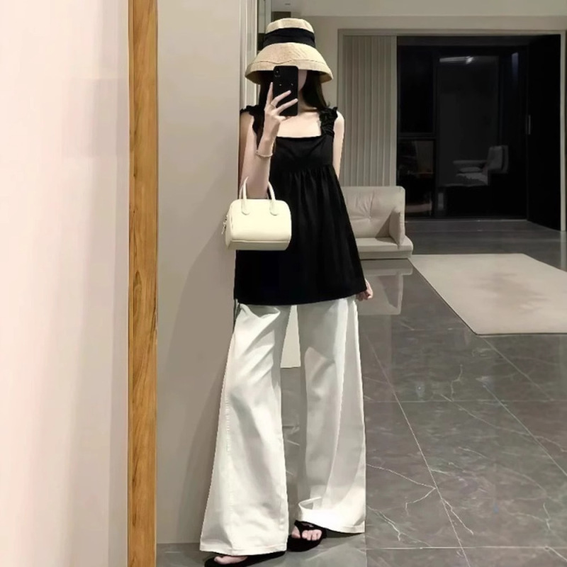Black Stunning Camisole for Women, Summer 2026 New Design, French Sweet and Spicy Style, Sleeveless Beach Top