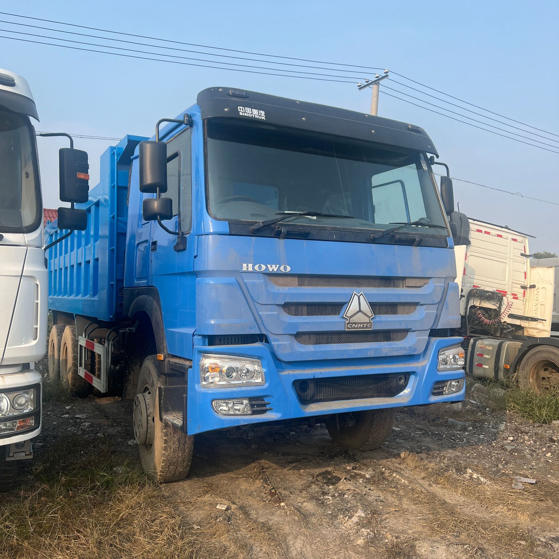 Six-Wheel Drive (6X4) Dump Truck for Sand and Gravel, 375/371 Horsepower, Construction Dump Truck, Howo Engineering Dump Truck