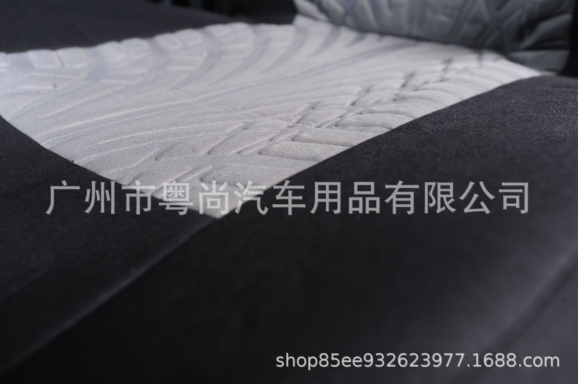 Cross-border best-selling elastic fabric truck embossed tire pattern 2+1 universal car seat cover