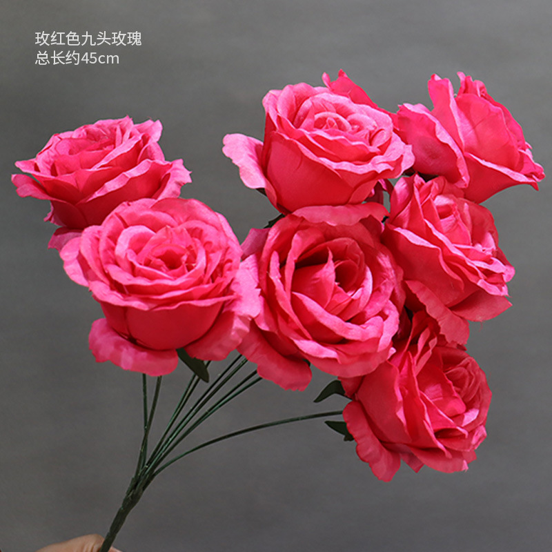 Rosa Roja Rosa de nueve cabezas
