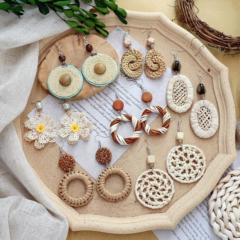 亚马逊夏季波西米亚休闲度假藤编耳环气质女长款海岛沙滩木质耳饰
