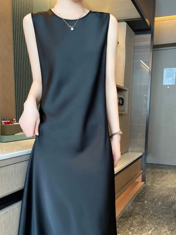 女性用のハイエンドラウンドネックシルクサスペンダードレス、シルクノースリーブの気質を備えた春夏のアセテートサテンミドル丈スカート|undefined