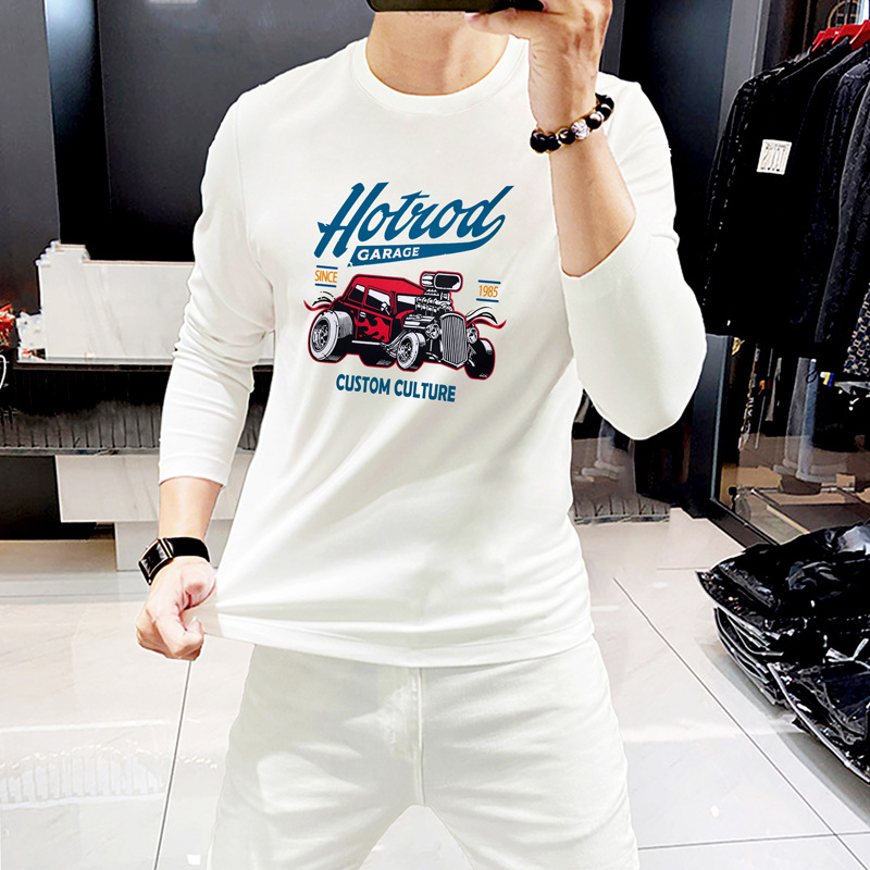 Autumn casual T-shirt with a round collar