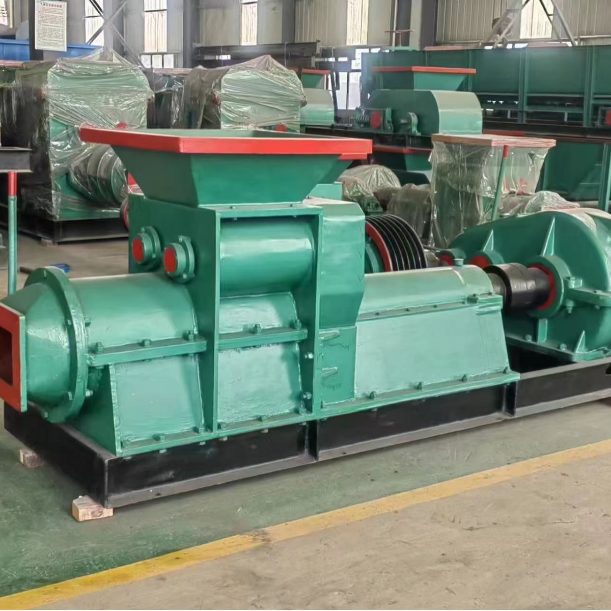 柴油动力半自动粘土制砖机 广州出口非洲煅烧柴油红土挤出机