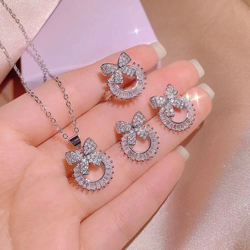 Cross-border exquisite women's jewelry set shiny zircon butterfly hoop shape earrings necklace ring Cross-border exquisite women's jewelry set shiny zircon butterfly hoop shape earrings necklace ring