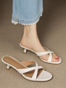 4cm~��ʽ�͹���ƤС��һ����ЬŮ���⴩�����^��؈������Ь�����_