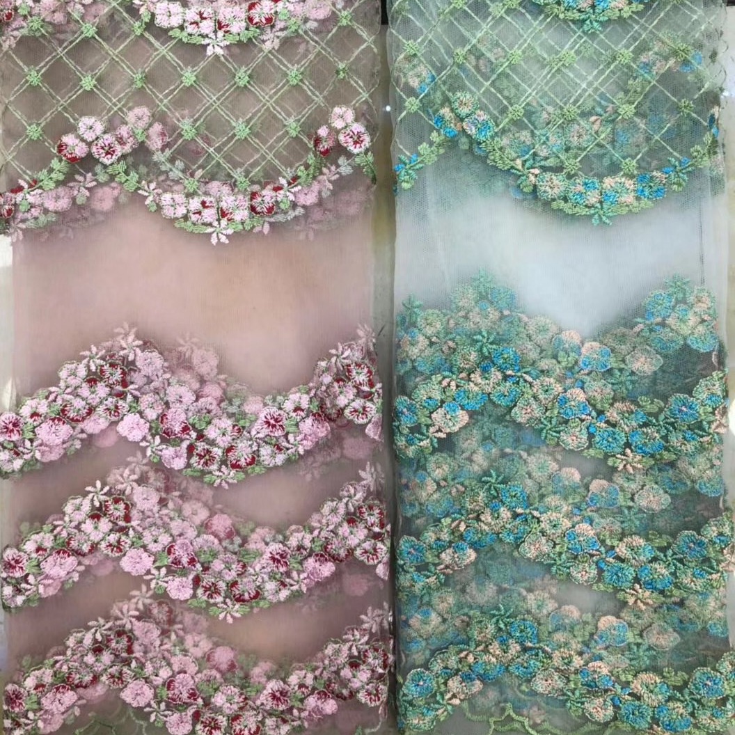 厂家直销 新款仙气刺绣绣花 重工蕾丝花边面料 花篮花网绣花布料