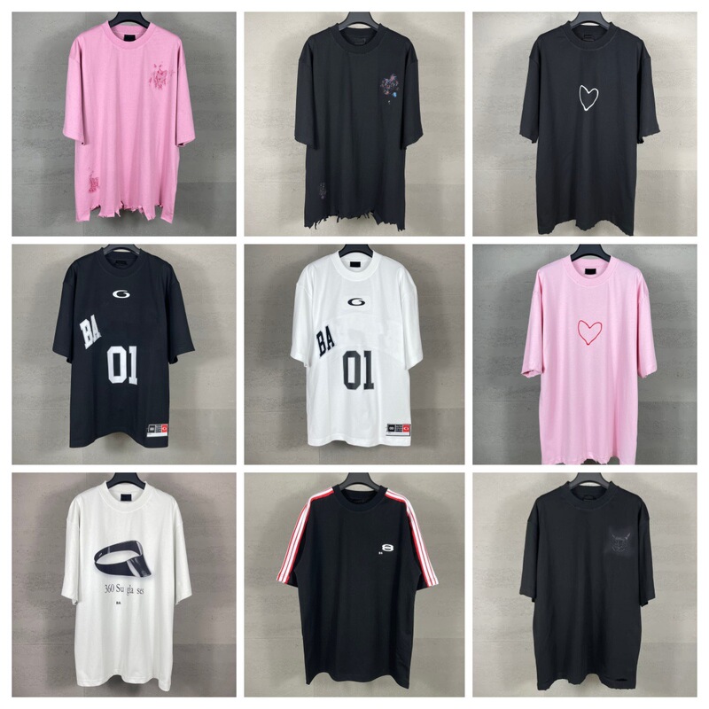 Correct version: SS26 new collection, classic logo letter embroidery and print, washed and distressed finish, loose-fit couple's short-sleeve T-shirt