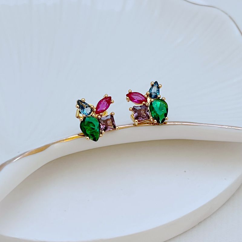 Pendientes de botón de circonita cúbica y perla, delicados y versátiles para el trabajo, los desplazamientos y el uso diario. Hipoalergénicos, resistentes al deslustre y duraderos._voghion.com