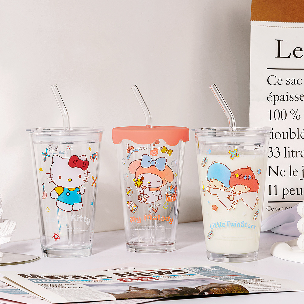 Sanrio vidrio red paja roja taza chica corazón escala taza de leche bebida jugo INS estilo leche taza de té con tapa