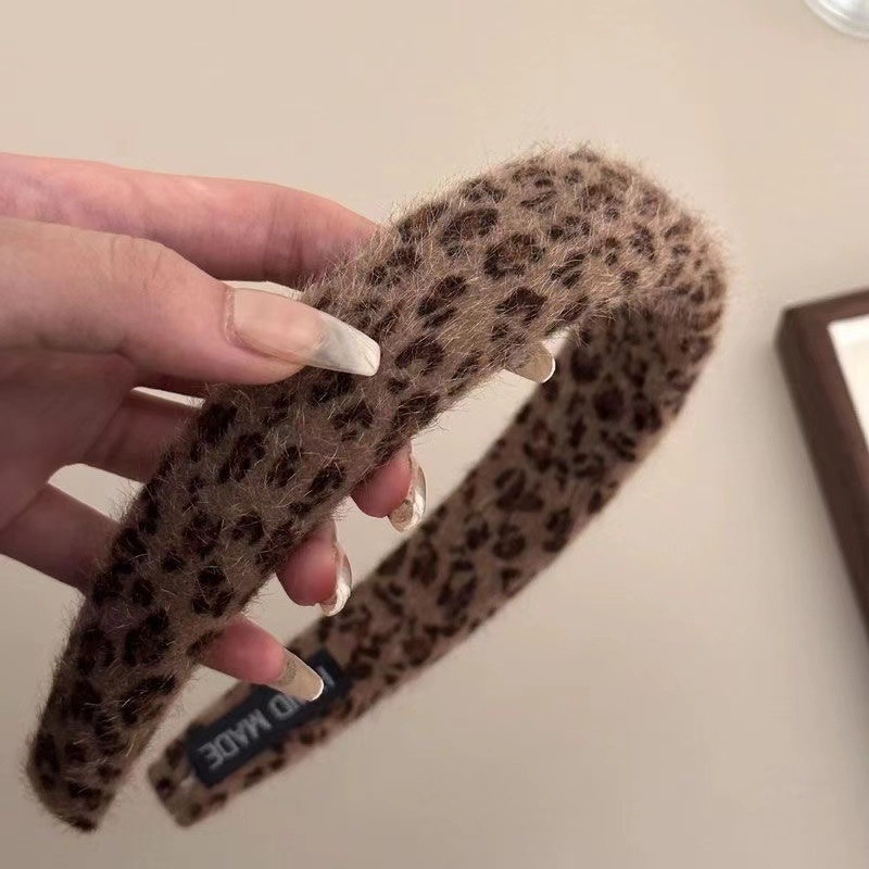 Otoño y invierno Meilade coreano retro estricto esponja cabeza de banda nueva variedad de terciopelo alto cráneo ancho banda de cabello mayorista